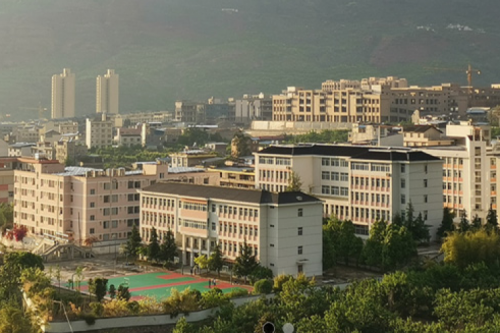 3003.com官网数码DCN助力汉源职业高级中学校园网“智行+光”升级